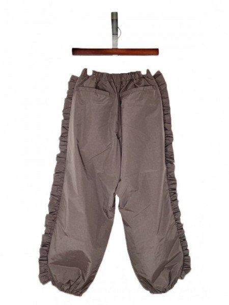 NON TOKYO(ノントーキョー) FRILL TRACK PANTS
